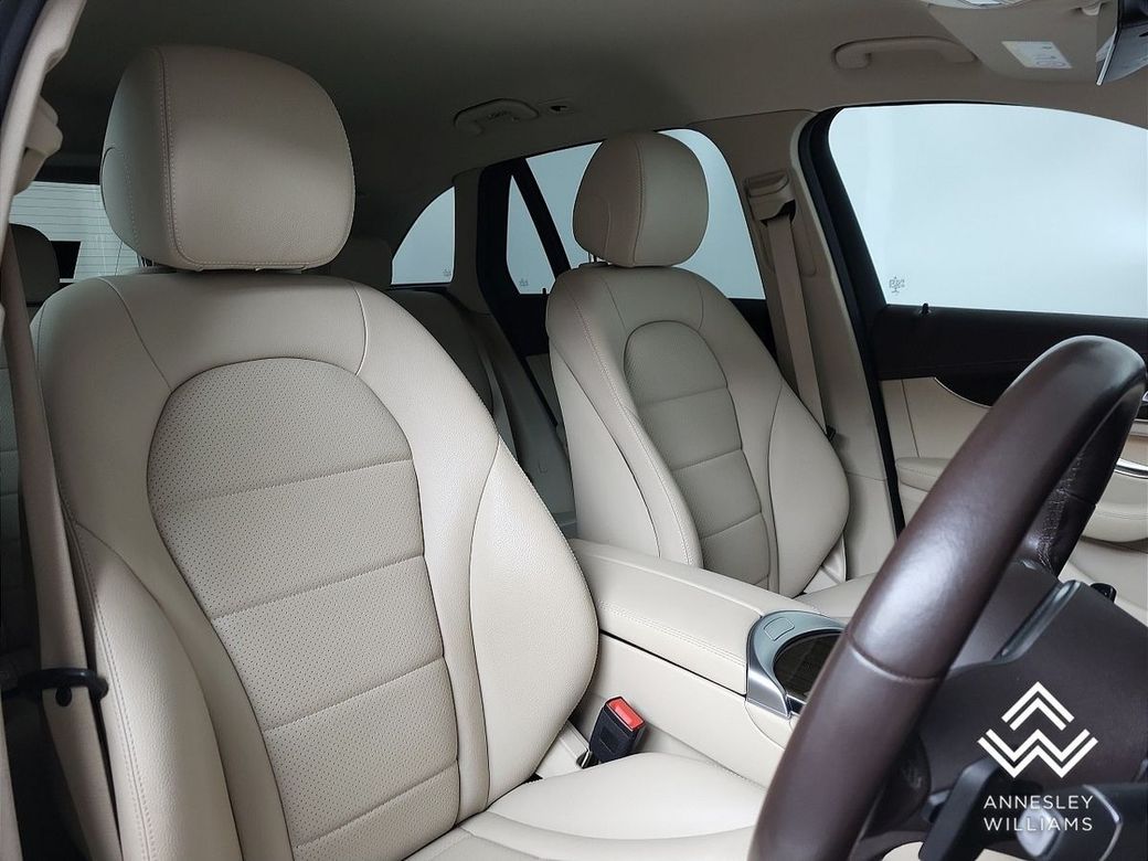 2022 Mercedes-Benz GLC Class