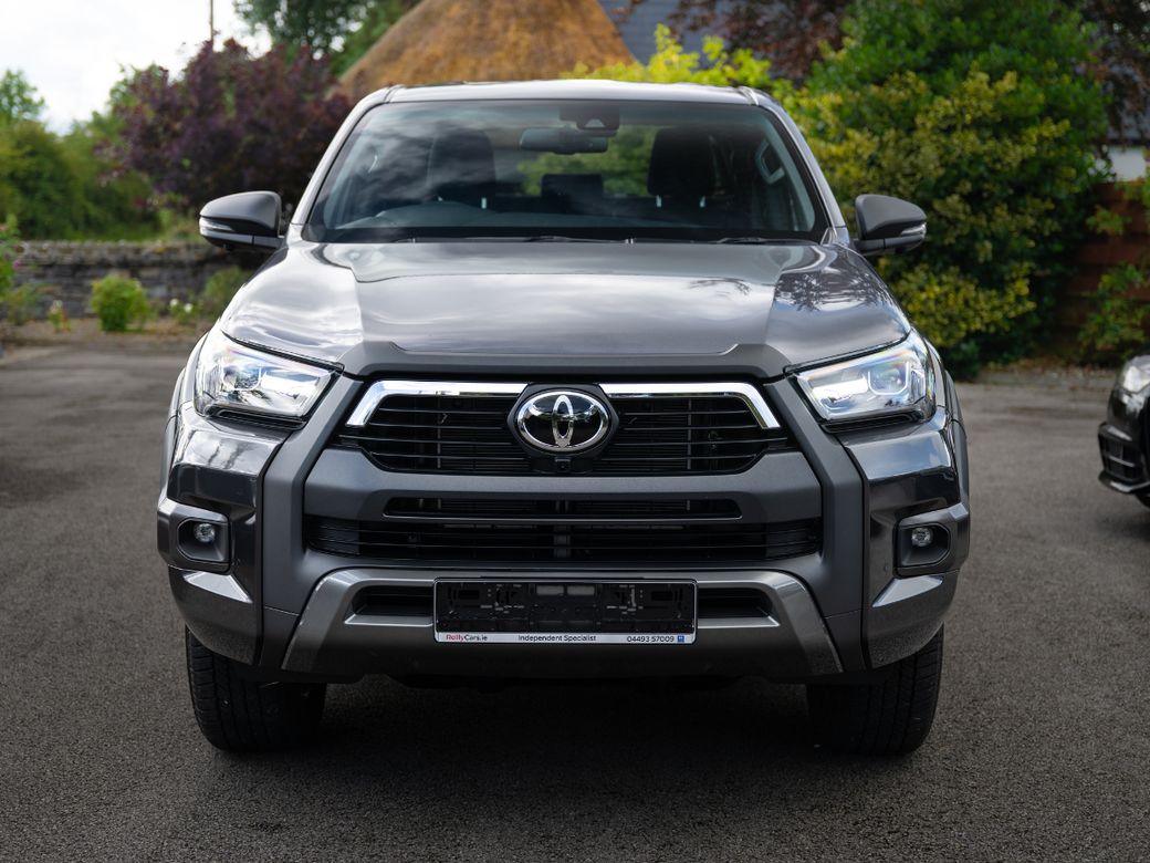 2025 Toyota Hilux