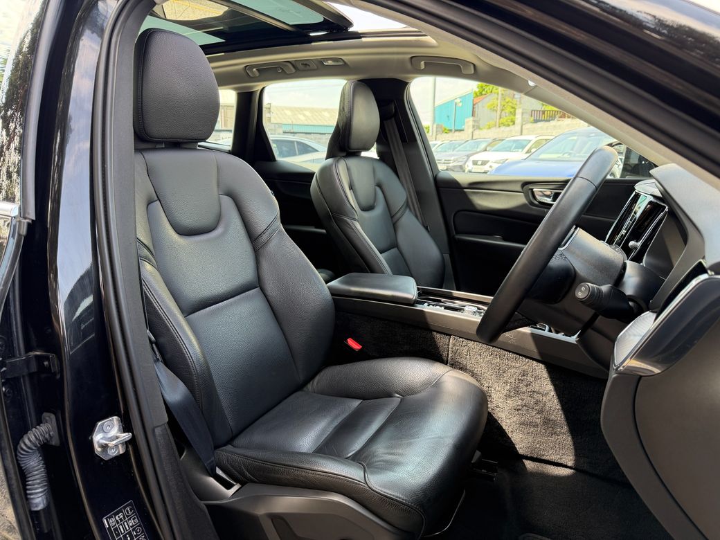 2022 Volvo XC60