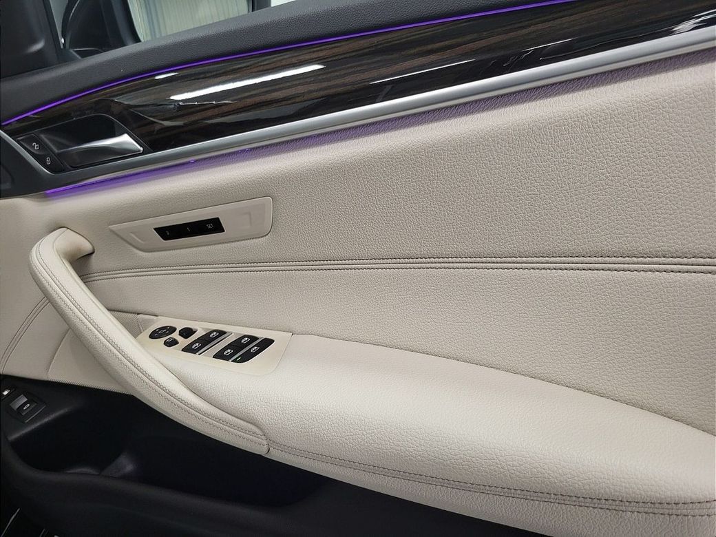 2021 BMW 5 Series