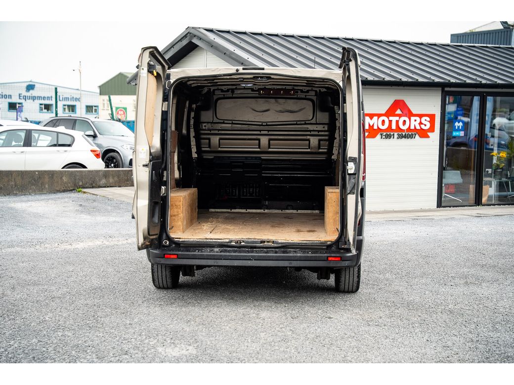 2018 Nissan NV300