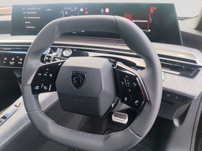 2025 Peugeot 5008
