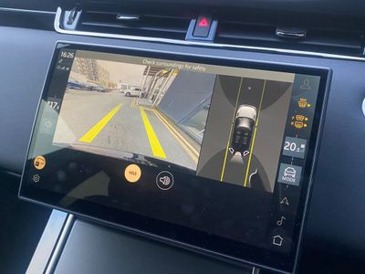 2025 Land Rover Range Rover Evoque