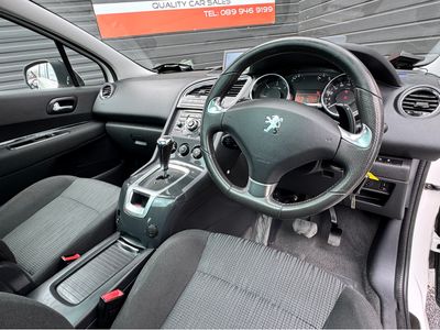 2013 Peugeot 5008