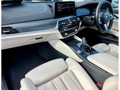 2022 BMW 5 Series