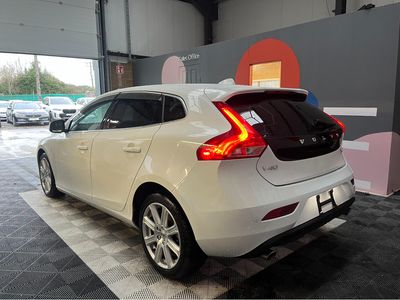 2018 Volvo V40