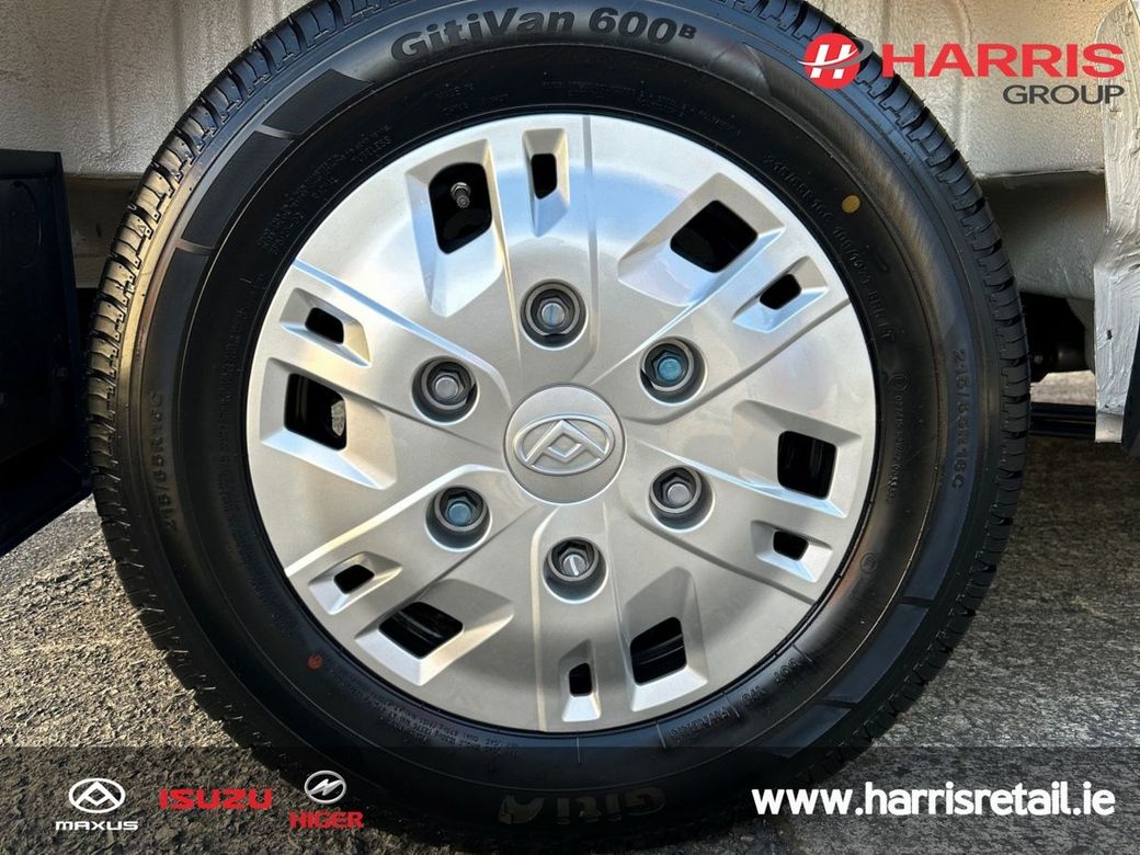 2025 Silver Maxus Deliver 7