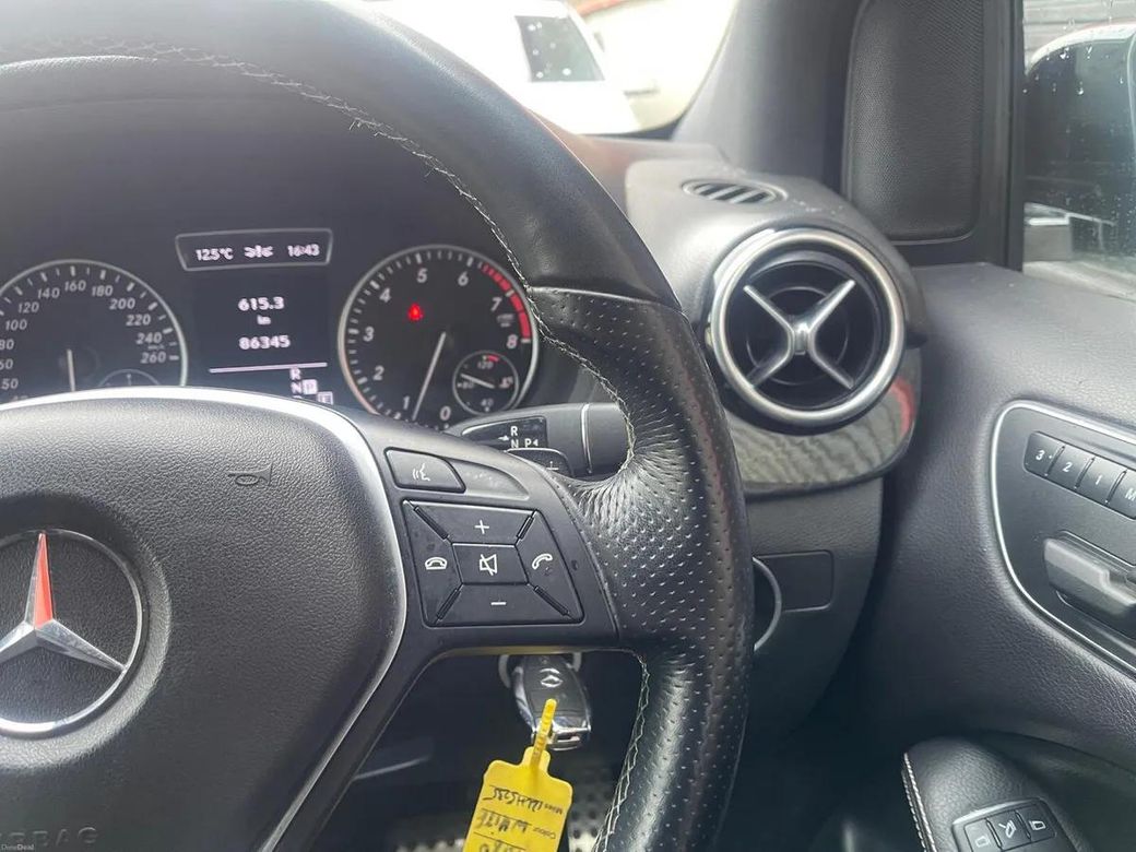 2012 Mercedes-Benz B 180