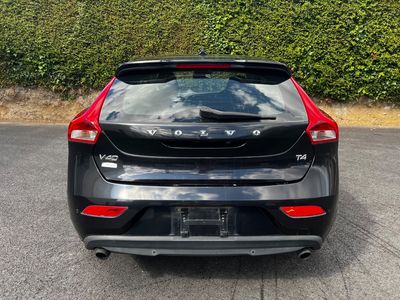 2015 Volvo V40