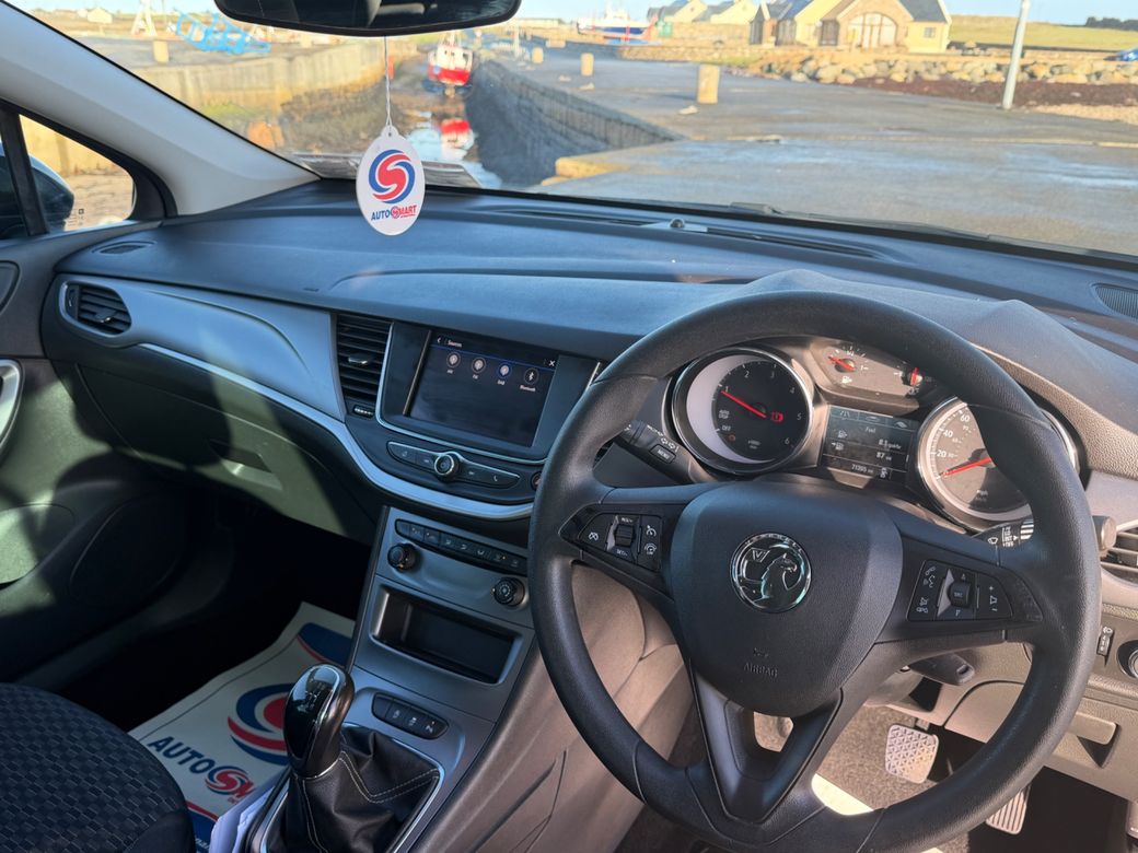 2020 Vauxhall Astra