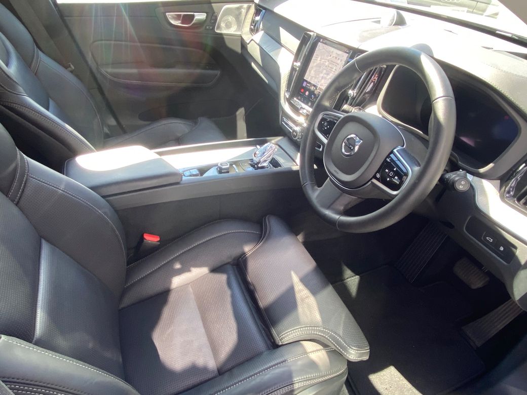 2025 Volvo XC60