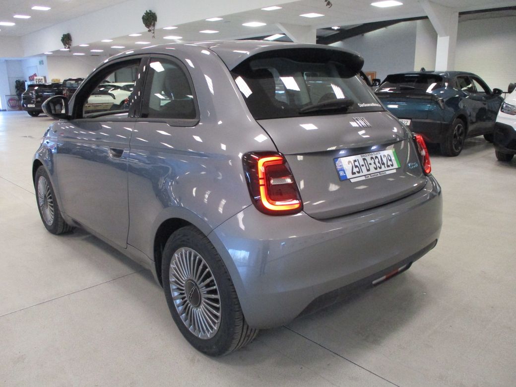 2025 Fiat 500e