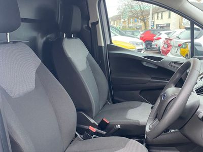 2022 Ford Transit Courier