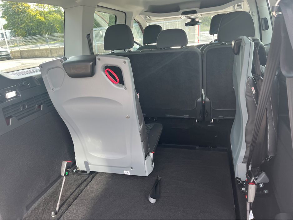 2025 Ford Tourneo Connect