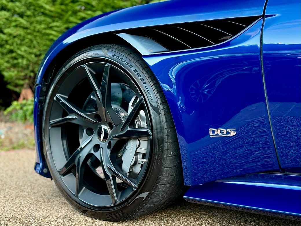 2018 Aston Martin DBS