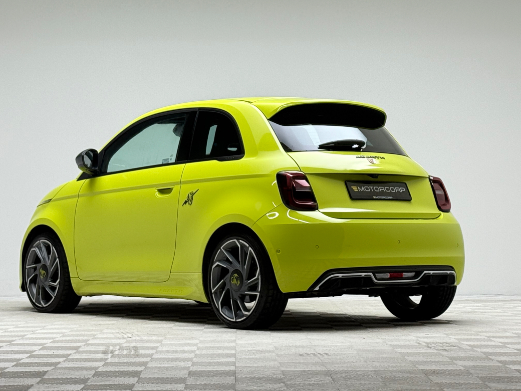 2023 Abarth 500e