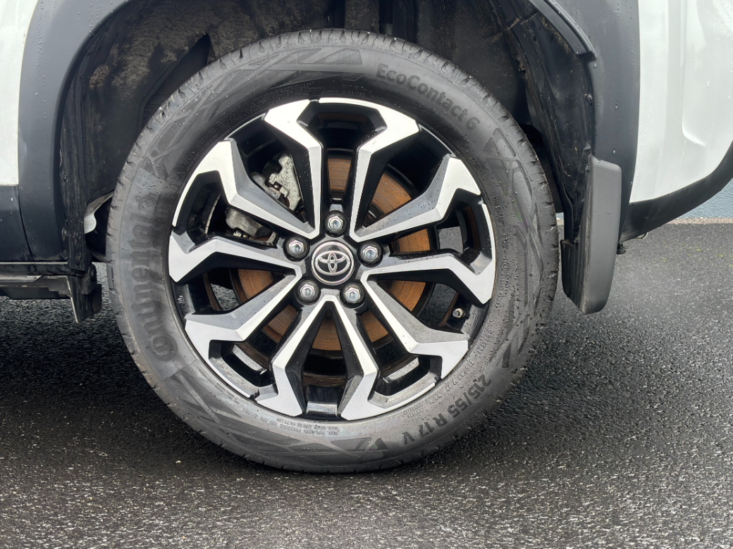 2025 Toyota Yaris Cross