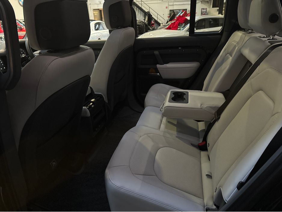 2025 Land Rover Defender