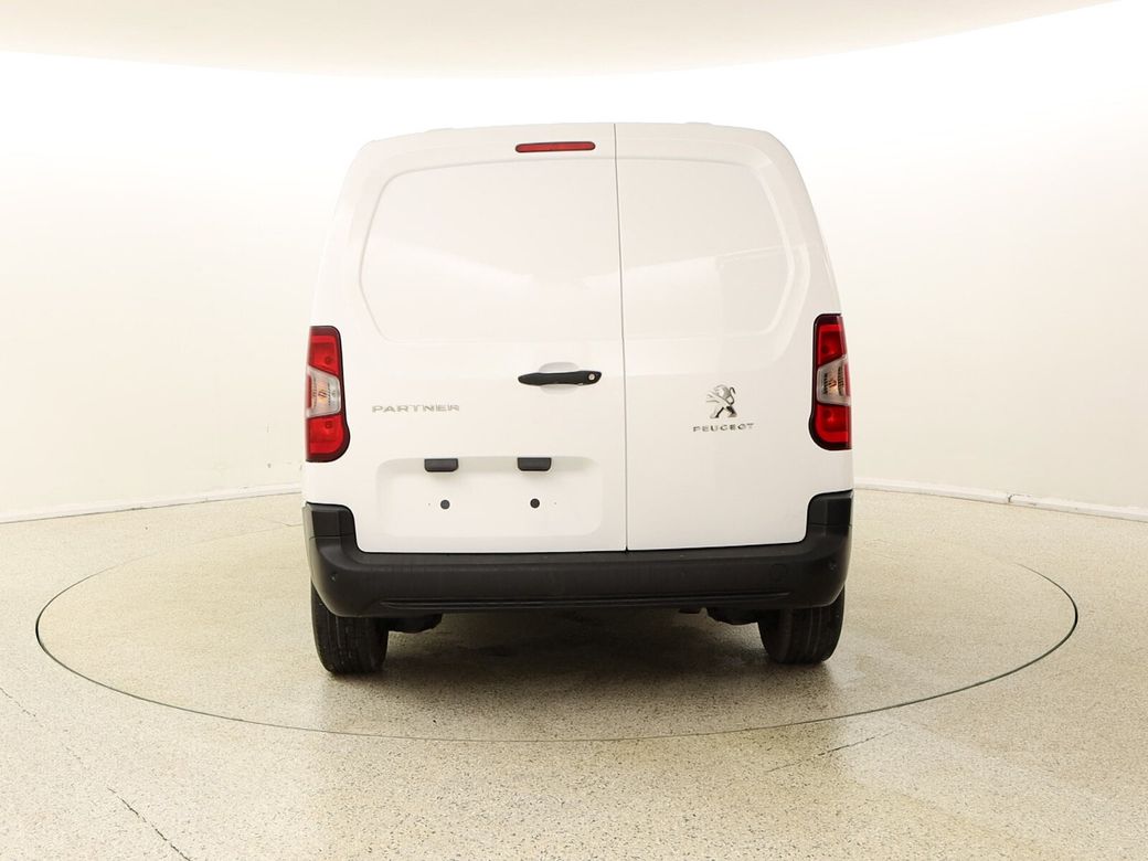 2021 Peugeot Partner