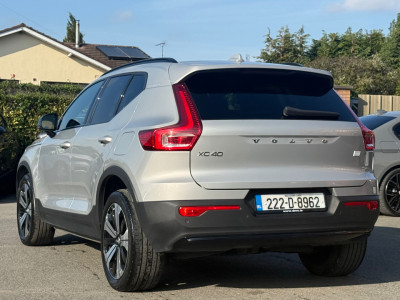 2022 Volvo XC40