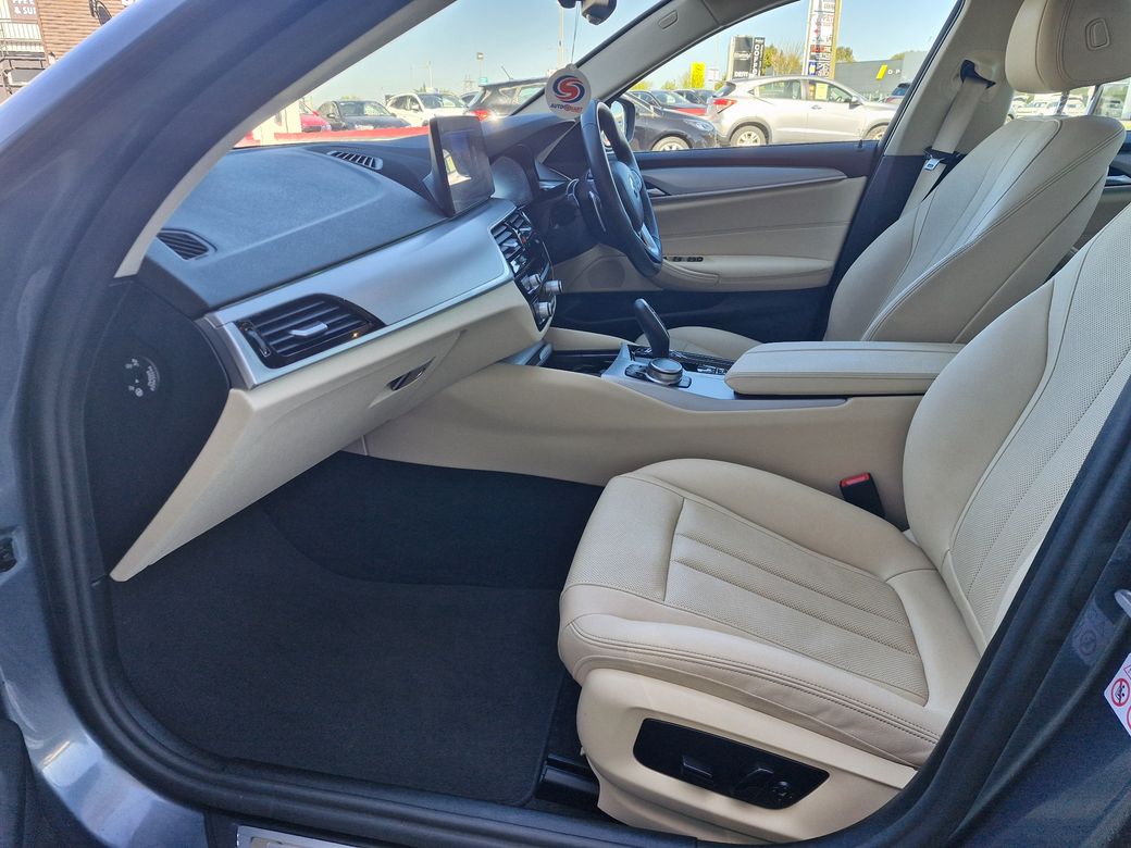 2022 BMW 5 Series