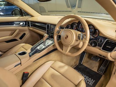 2014 Porsche Panamera