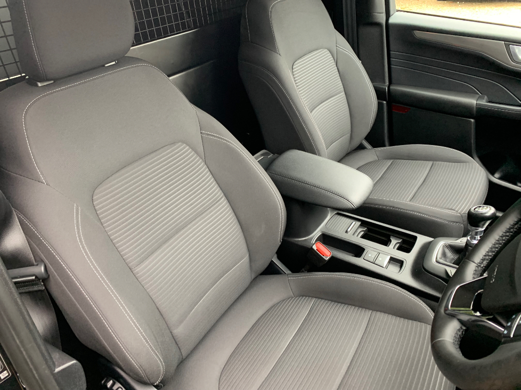 2022 Ford Kuga