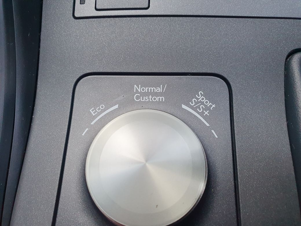 2021 Lexus IS 300h