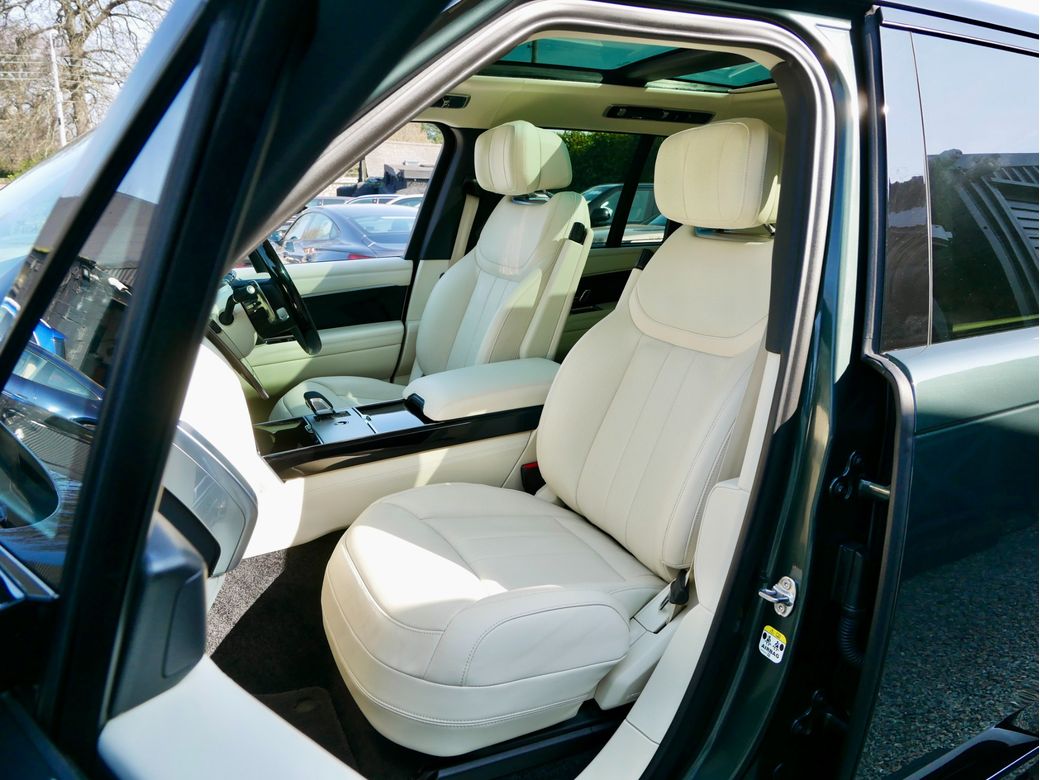 2025 Land Rover Range Rover