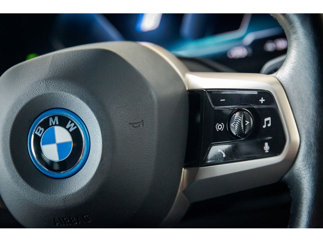 2023 BMW iX