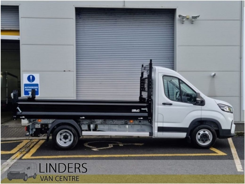 2025 Maxus Deliver 9