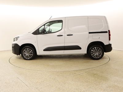 2022 Peugeot Partner