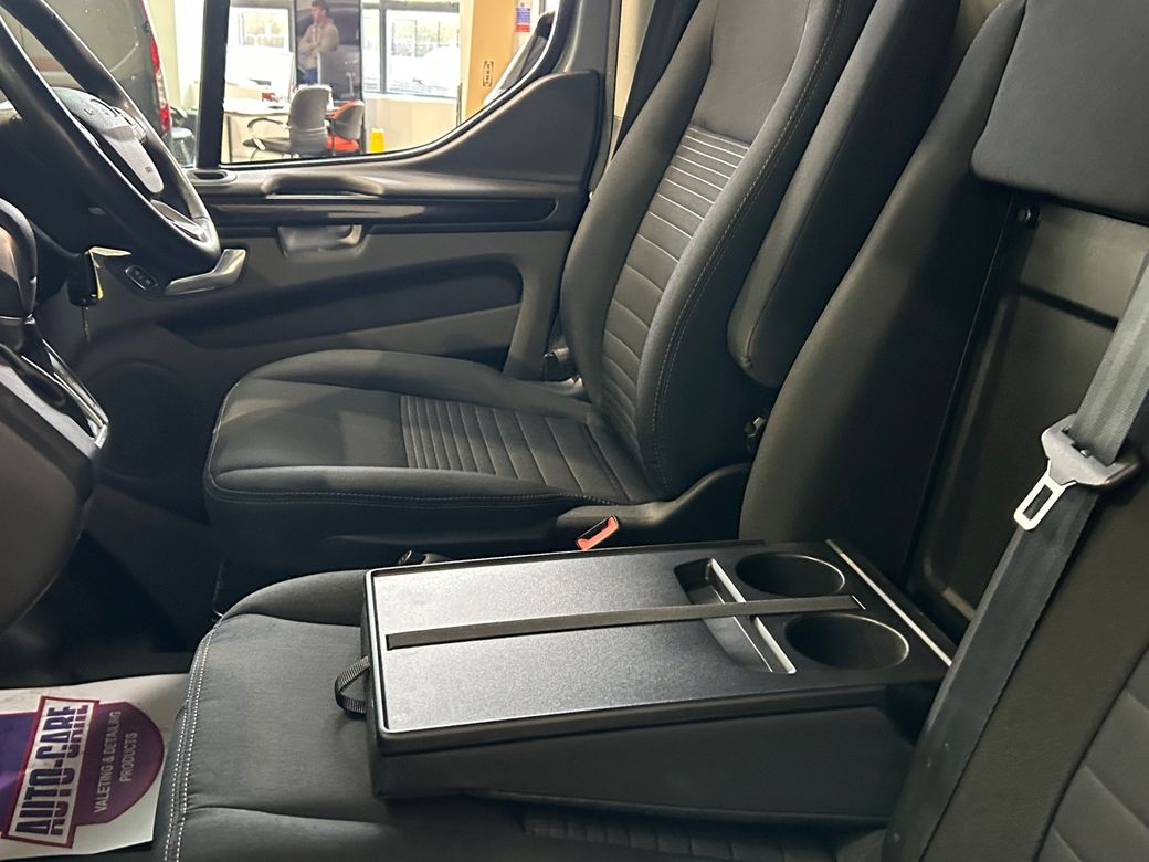 2023 Ford Transit Custom