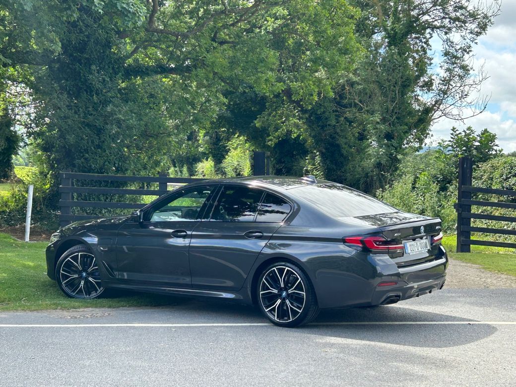2022 BMW 5 Series