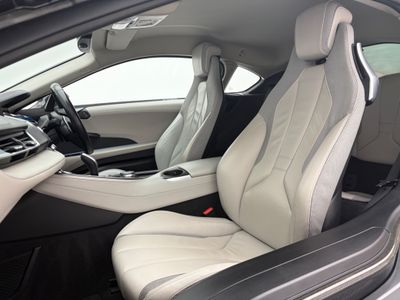 2016 BMW i8
