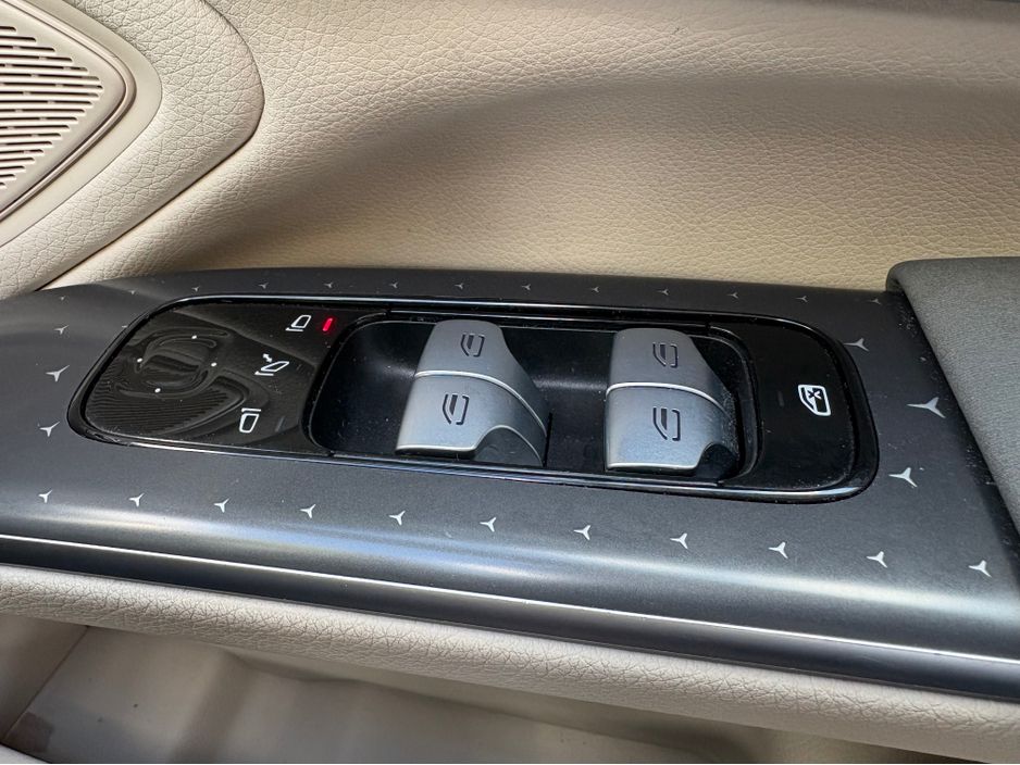 2022 Mercedes-Benz EQS