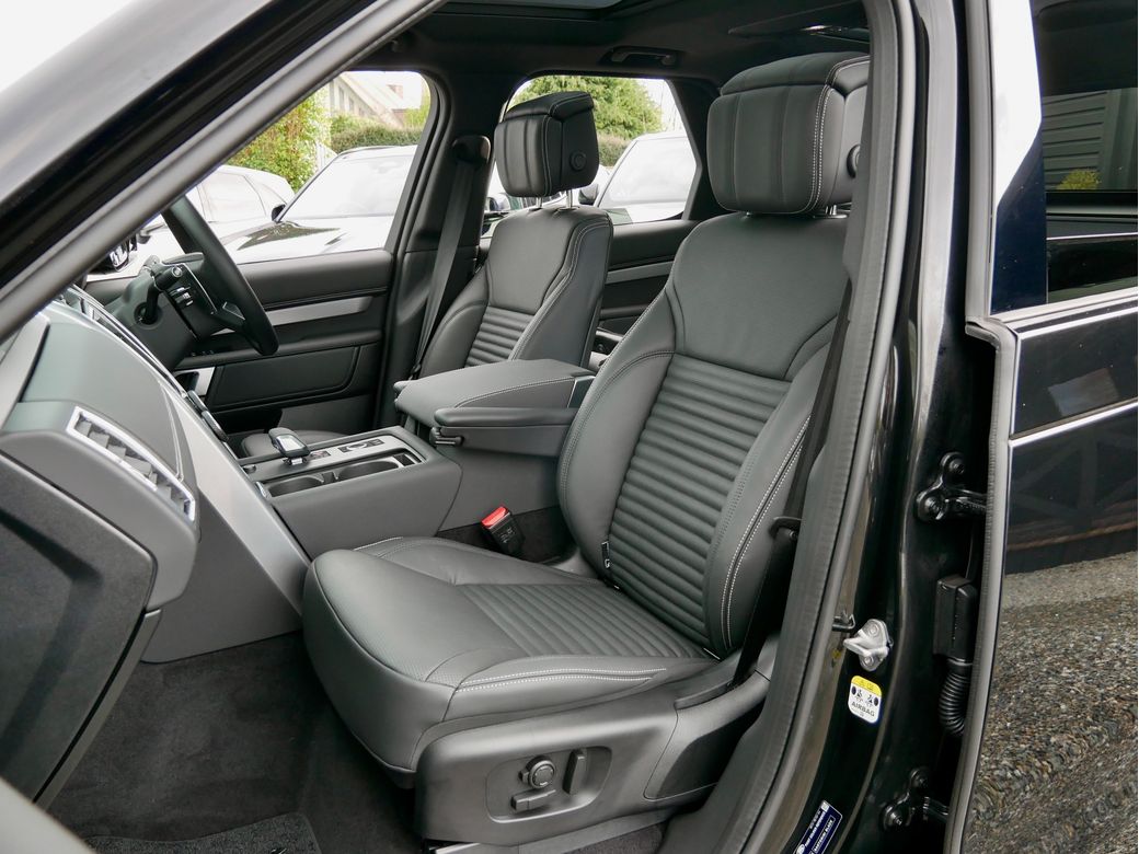 2025 Land Rover Discovery