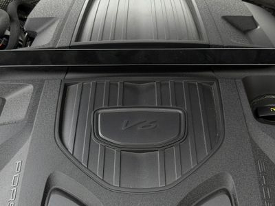 2025 Porsche Panamera