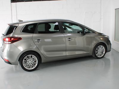 2018 Kia Carens