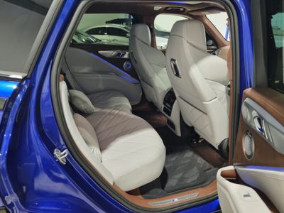 2025 BMW XM