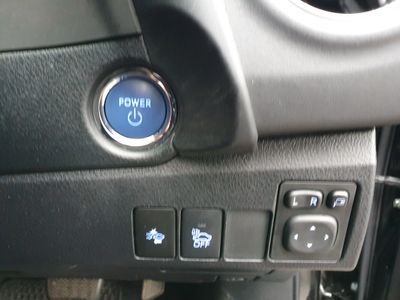 2017 Toyota Auris
