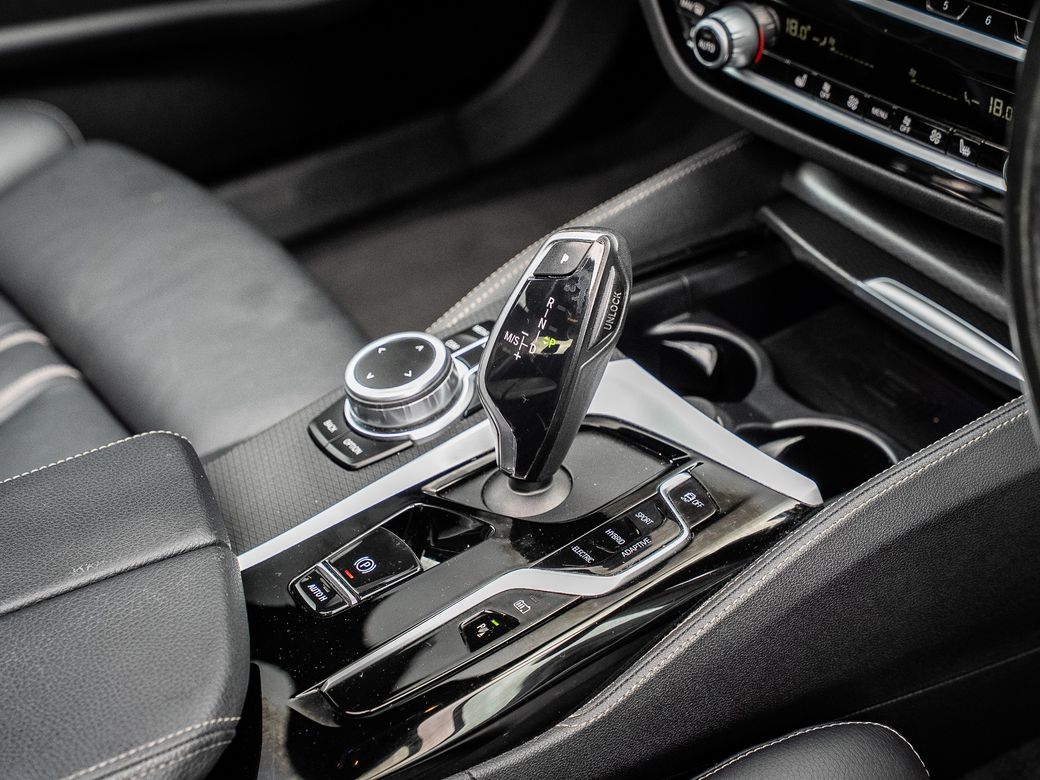 2022 BMW 5 Series