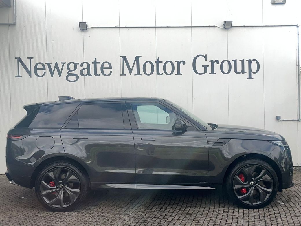 2025 Land Rover Range Rover Sport
