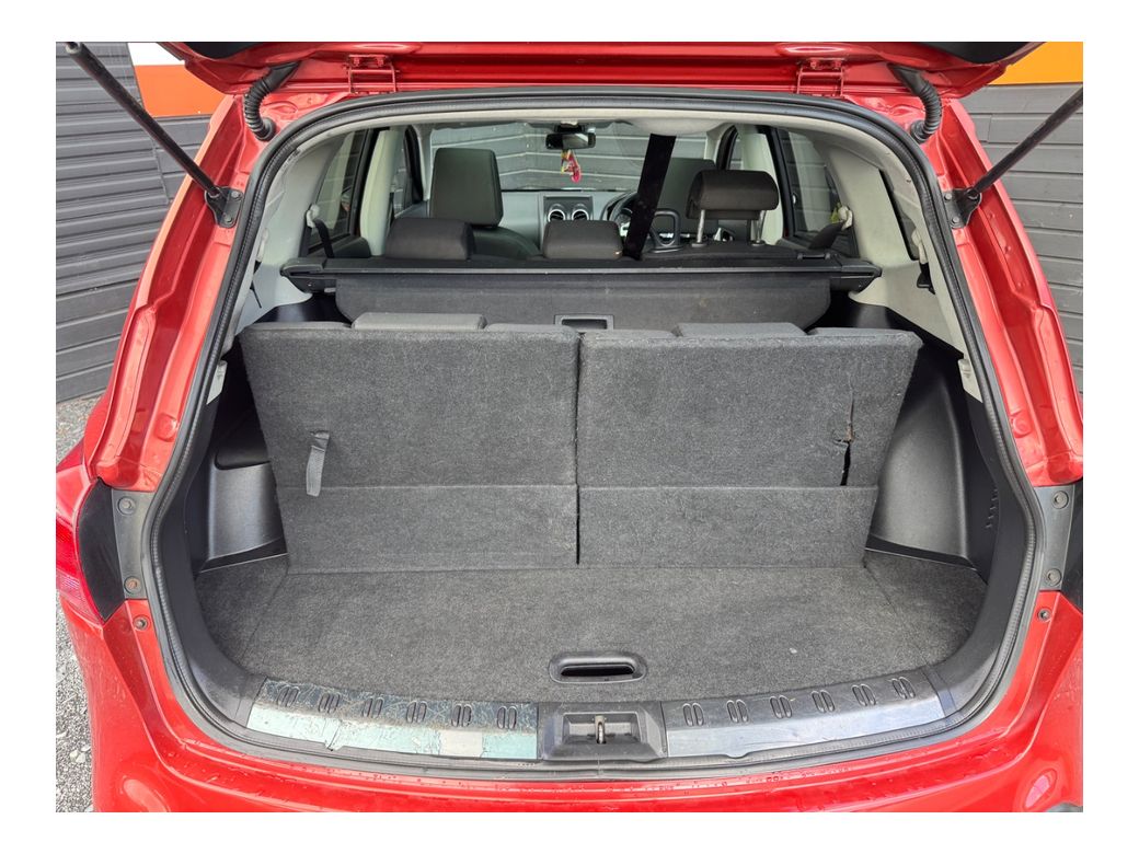 2009 Nissan Qashqai +2