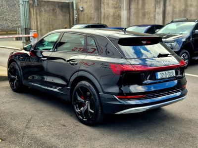 2022 Audi e-tron