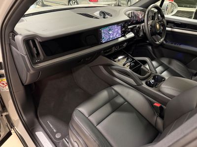 2025 Porsche Cayenne