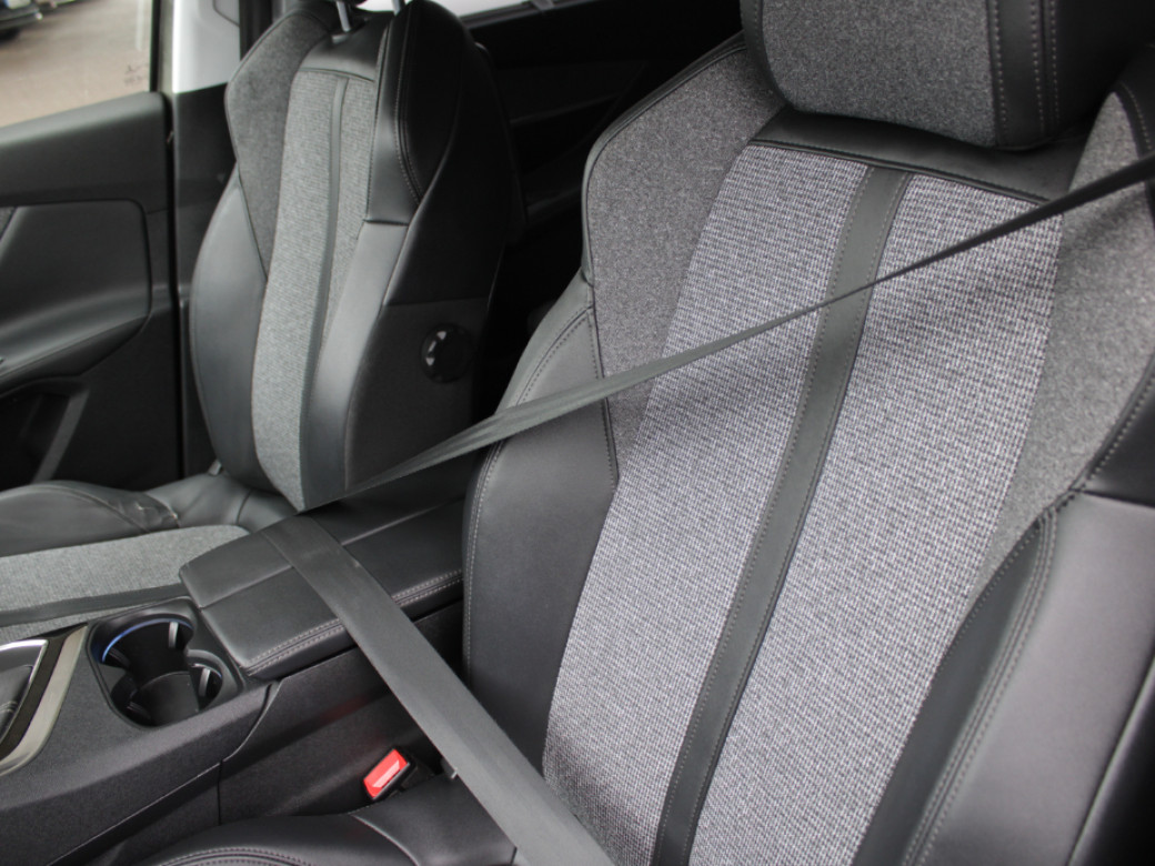 2019 Peugeot 5008