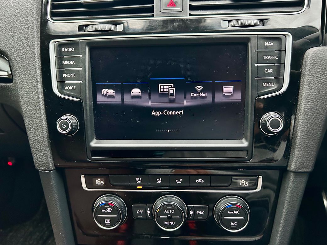 2017 Volkswagen Golf