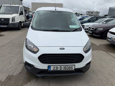 2023 Ford Transit Courier
