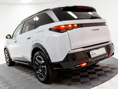 2025 Peugeot 5008